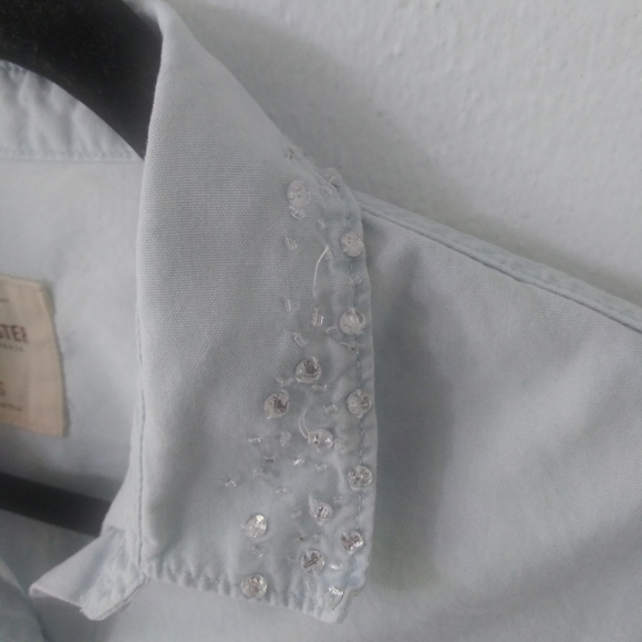 ❤Hollister Beaded Collar Light Denim Top Size S - Picture 12 of 15